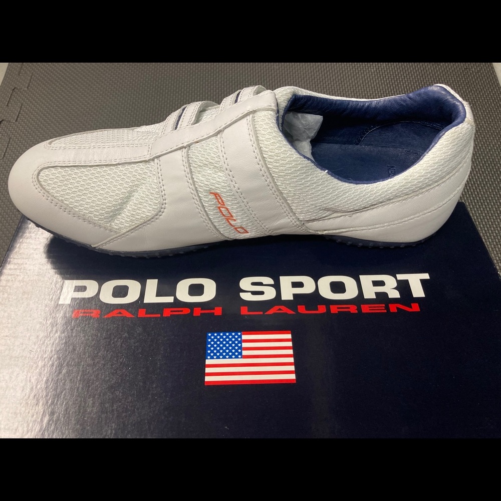 Polo cyclist